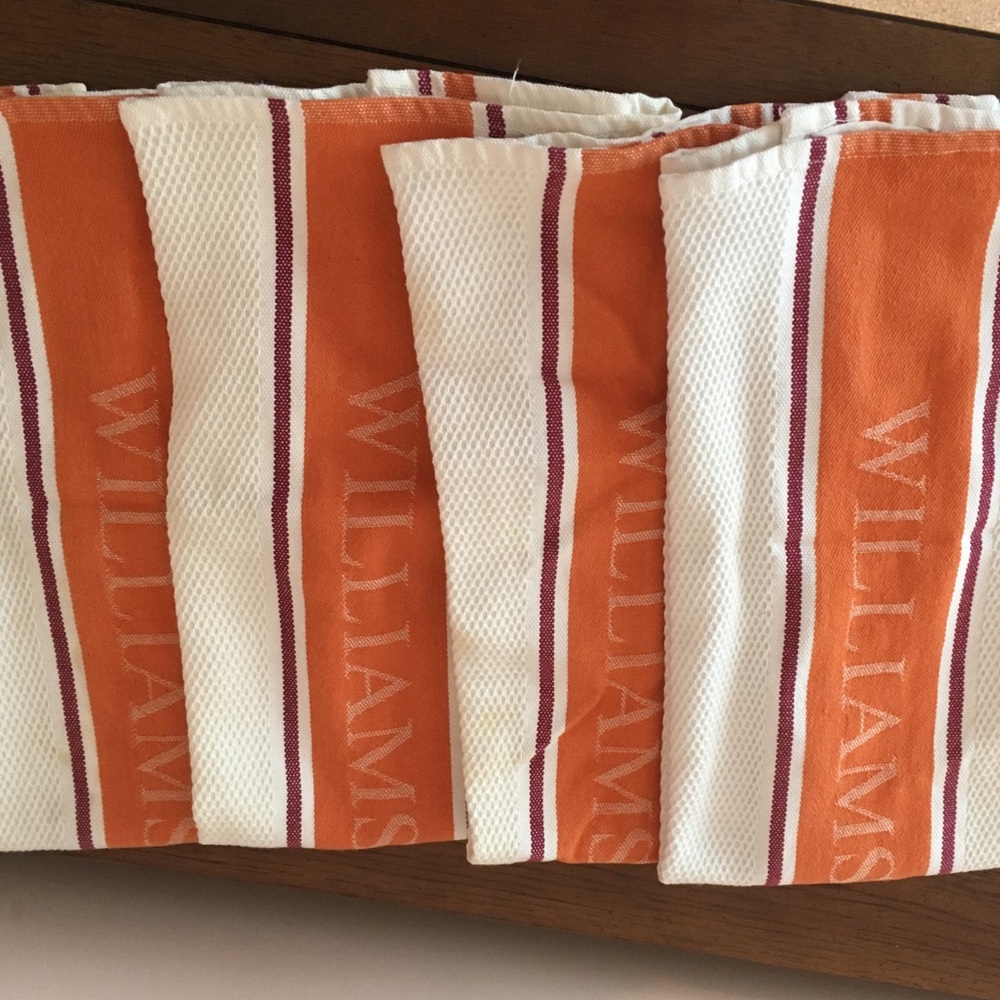 5 Williams Sonoma kitchen towels